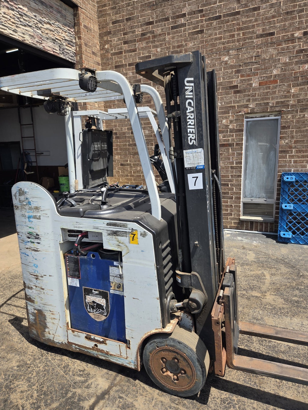UniCarriers 1S1L20NV Electric Forklift