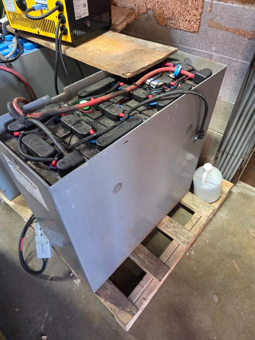 GNB Industrial Forklift Battery – 24V Lead‑Acid – Tested – Heavy Duty
