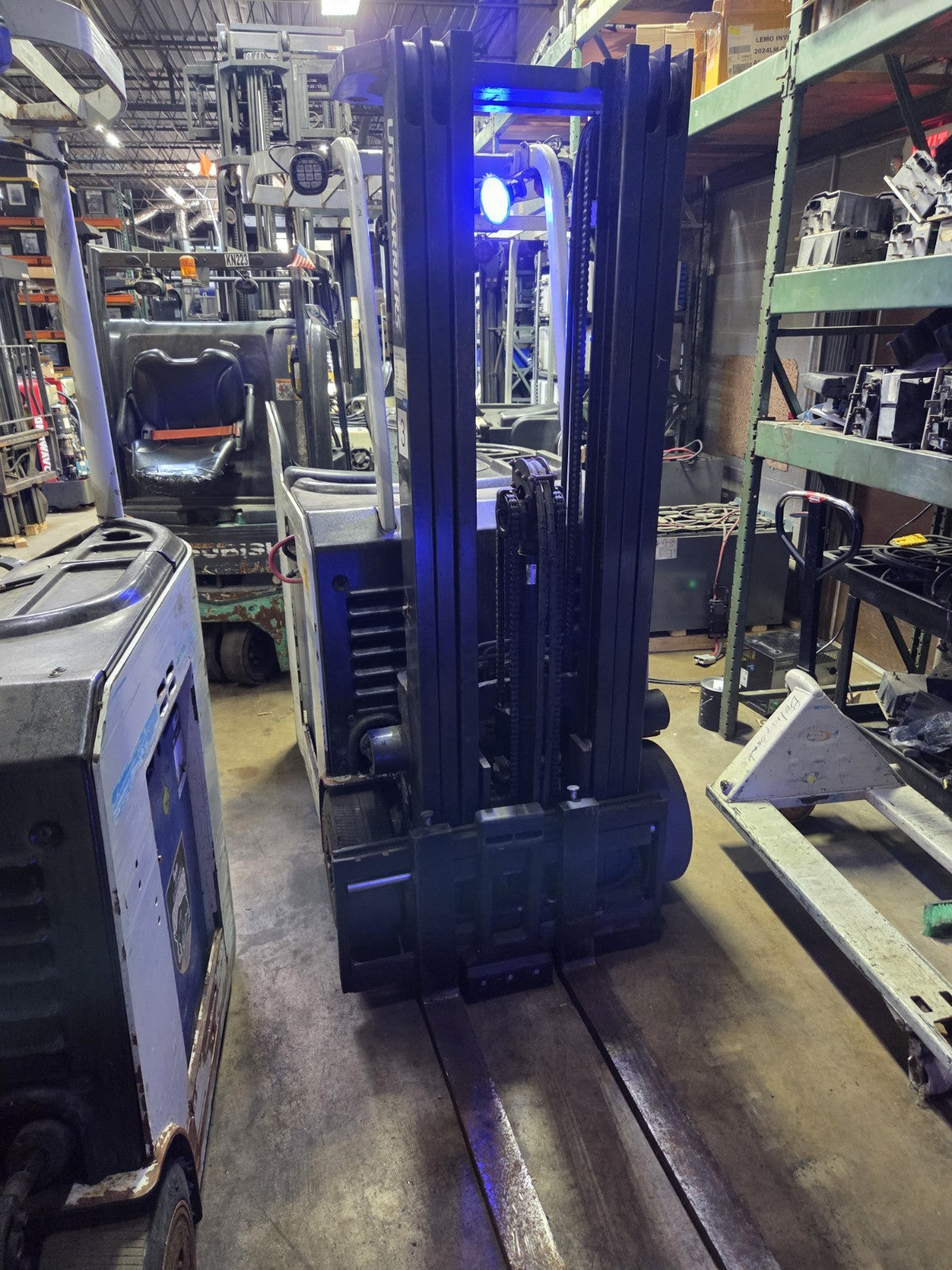 UniCarriers 1S1L20NV Electric Forklift
