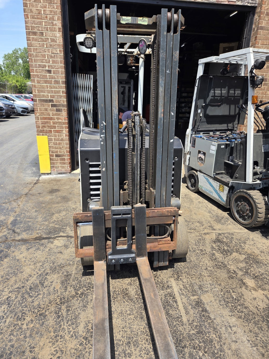 UniCarriers 1S1L20NV Electric Forklift