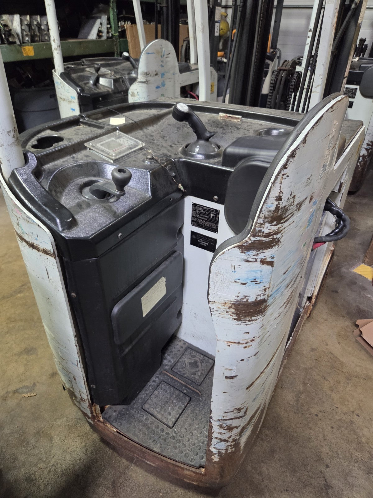 UniCarriers 1S1L20NV Electric Forklift