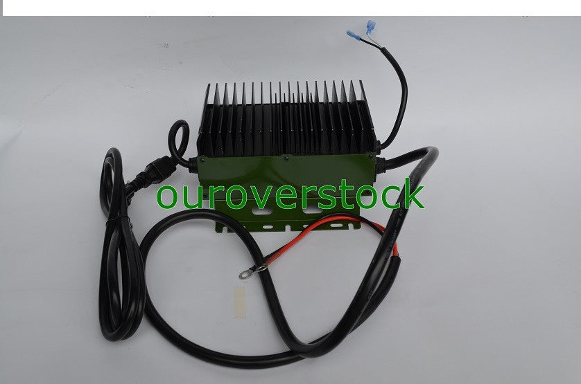 Universal Battery Charger 12V / 15A On Board