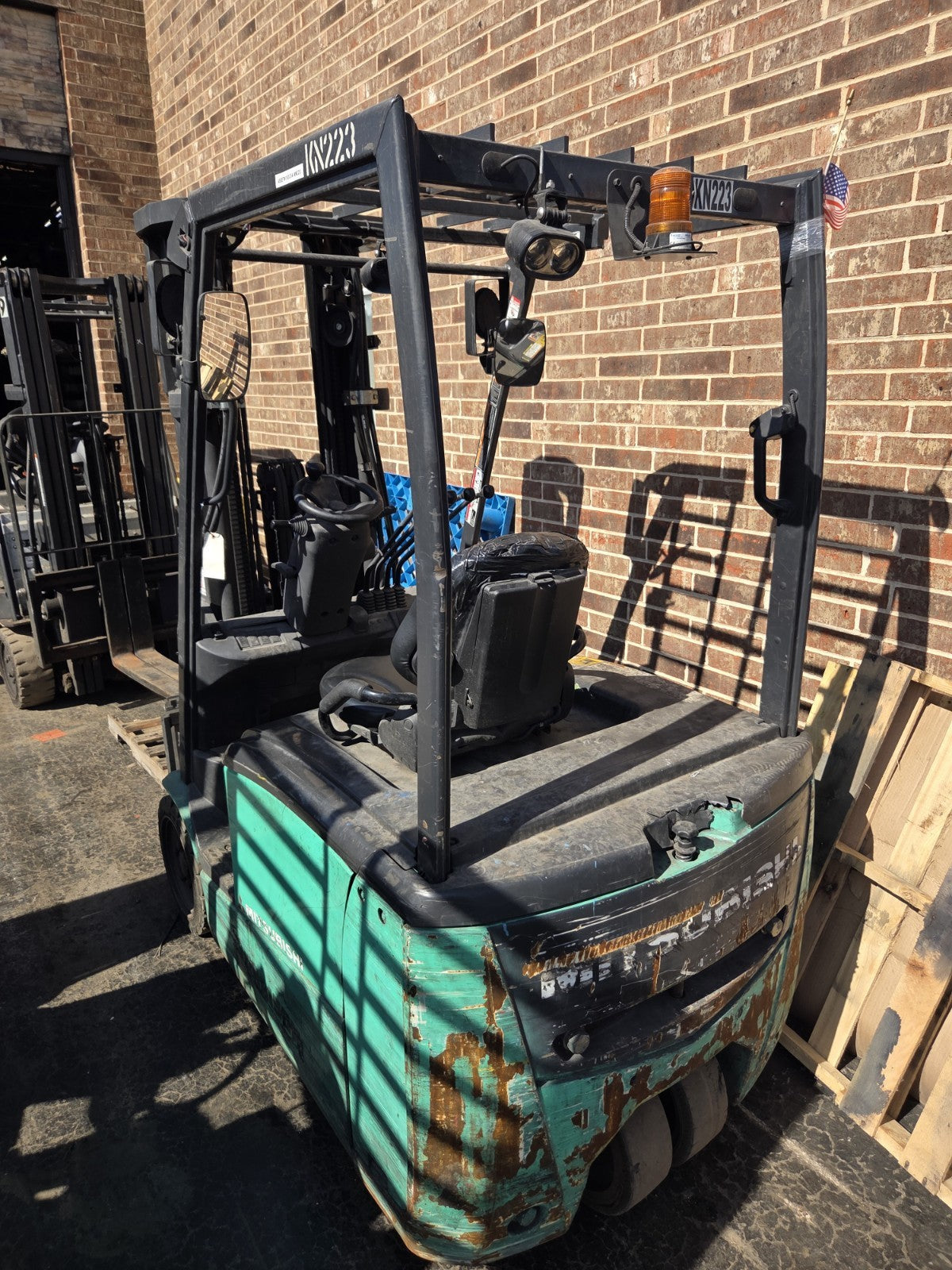 Mitsubishi FB18PNT Electric Forklift – 3,500 lb Capacity – Runs & Works Great