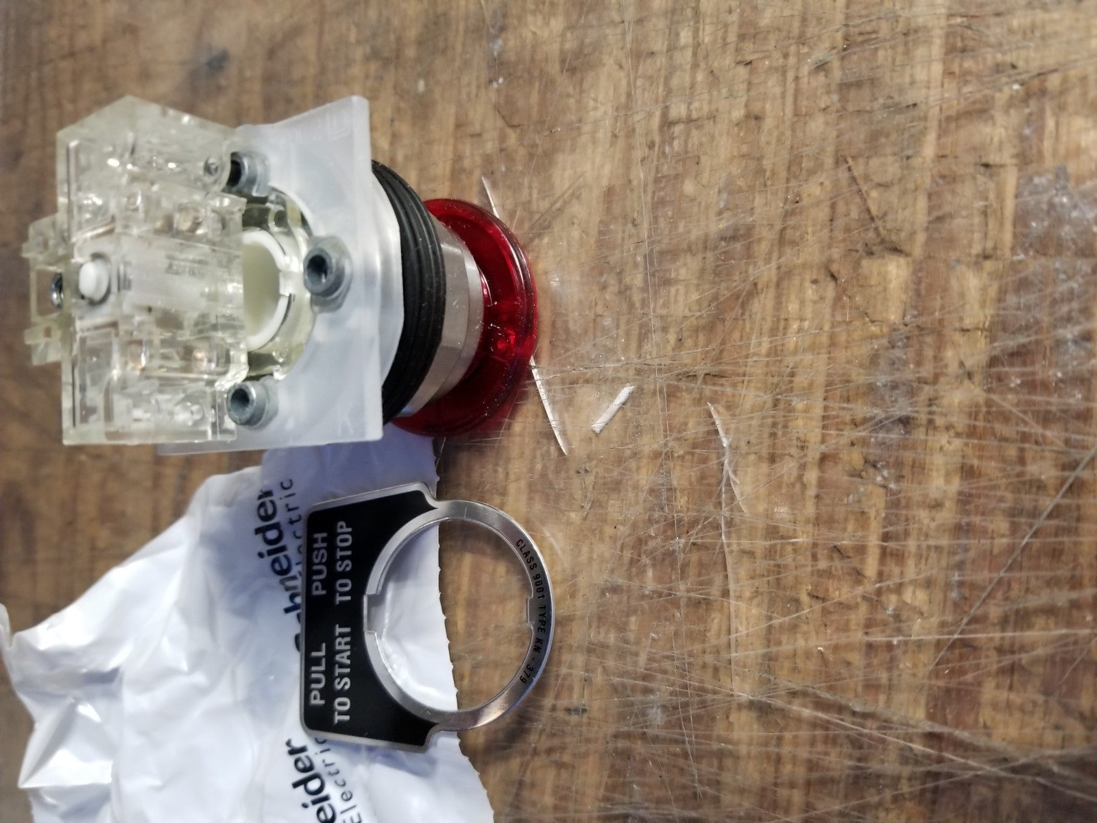 NEW FOR Snorkel Emergency Stop Switch Kit (FOR Snorkel: 3020020)